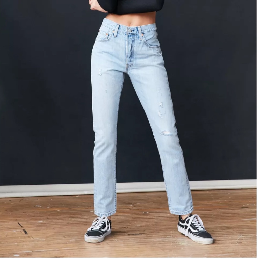 Levi’s 501 Skinny Light Wash Distressed